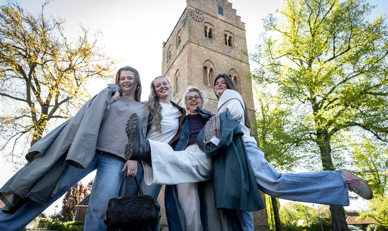 https://www.tubantia.nl/berkelland/deze-achterhoekse-meiden-ruilen-shein-in-voor-duurzame-mode-het-gaat-om-de-attitude~a363619c/